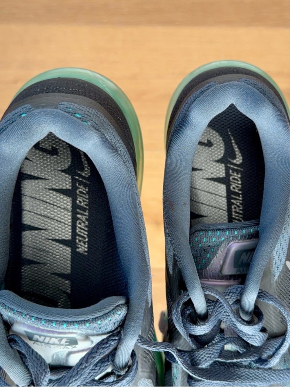 Nike Air Max 2014 Women 8.5 Hyper Turquoise Black Dark Grey Knit Running Sneaker - Picture 9 of 10